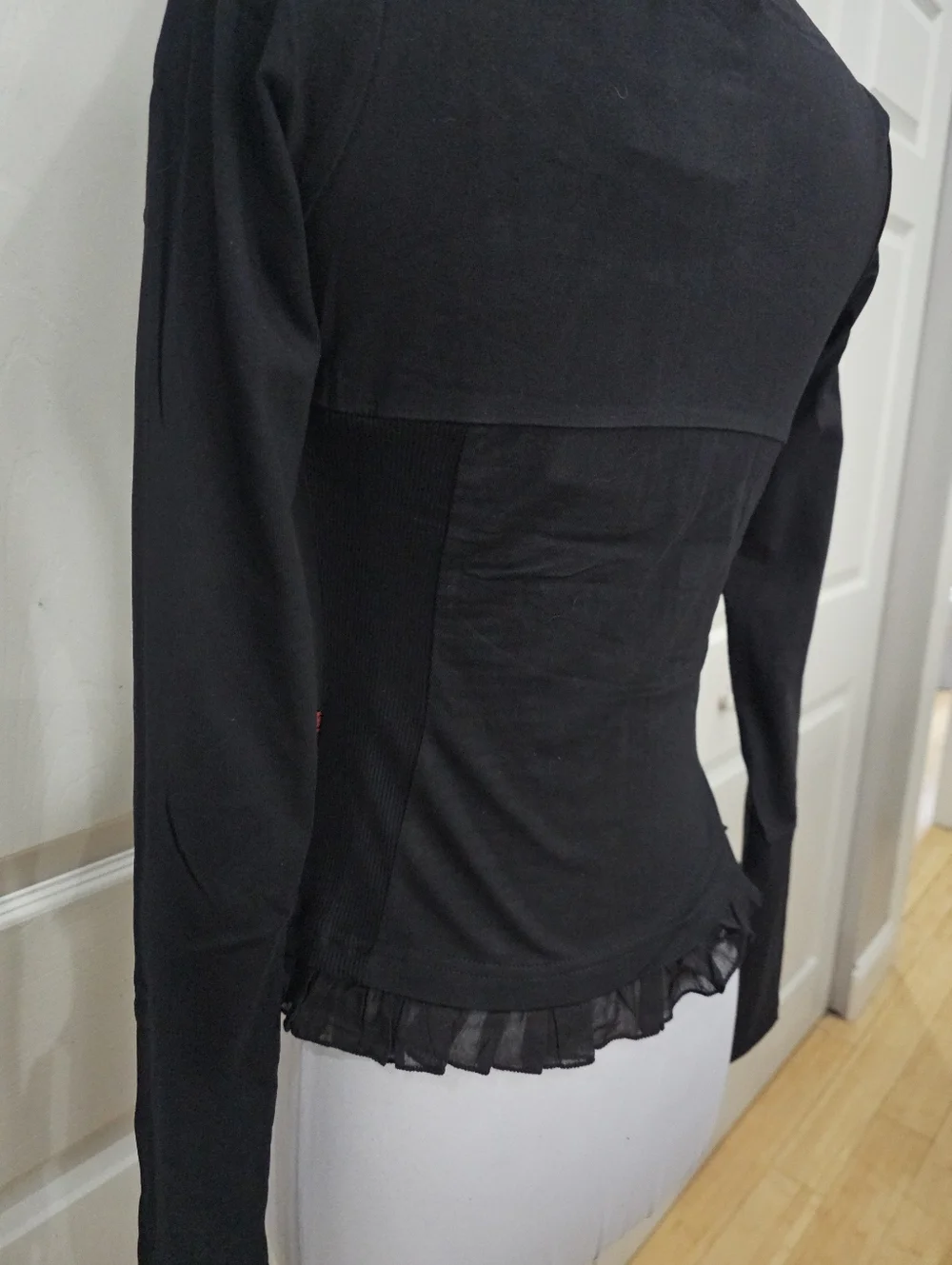 Vintage Y2K Punk Goth Hot Topic Tripp NYC Grommet Zip Black Silver Hoodie Top S - Picture 6 of 11